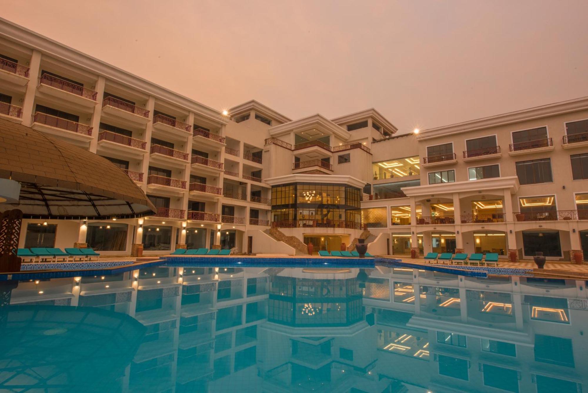Deluxe Double or Twin Room with City View